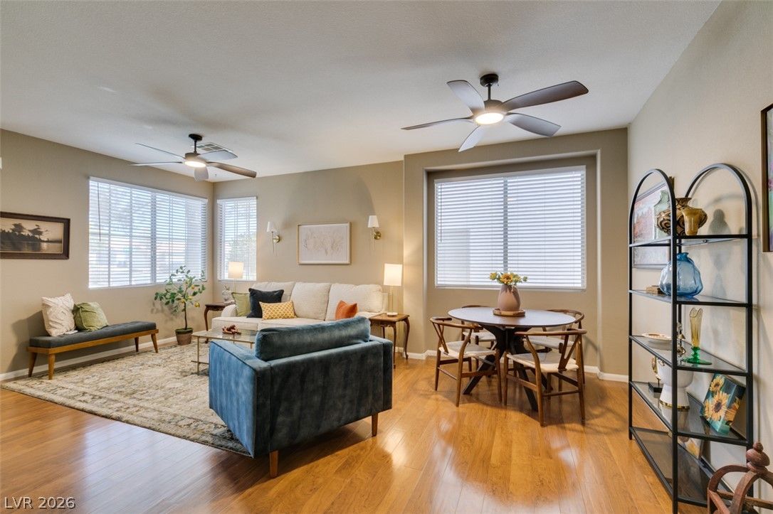 10127 Sparrow Ridge Avenue — photo 4