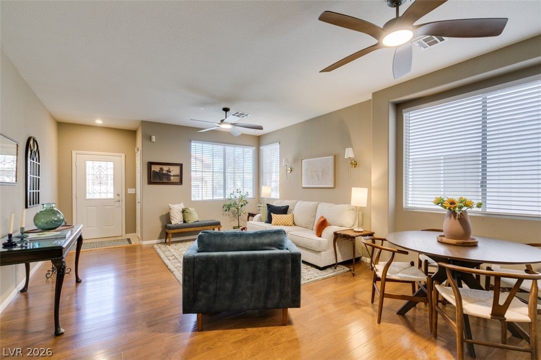 10127 Sparrow Ridge Avenue — photo 5