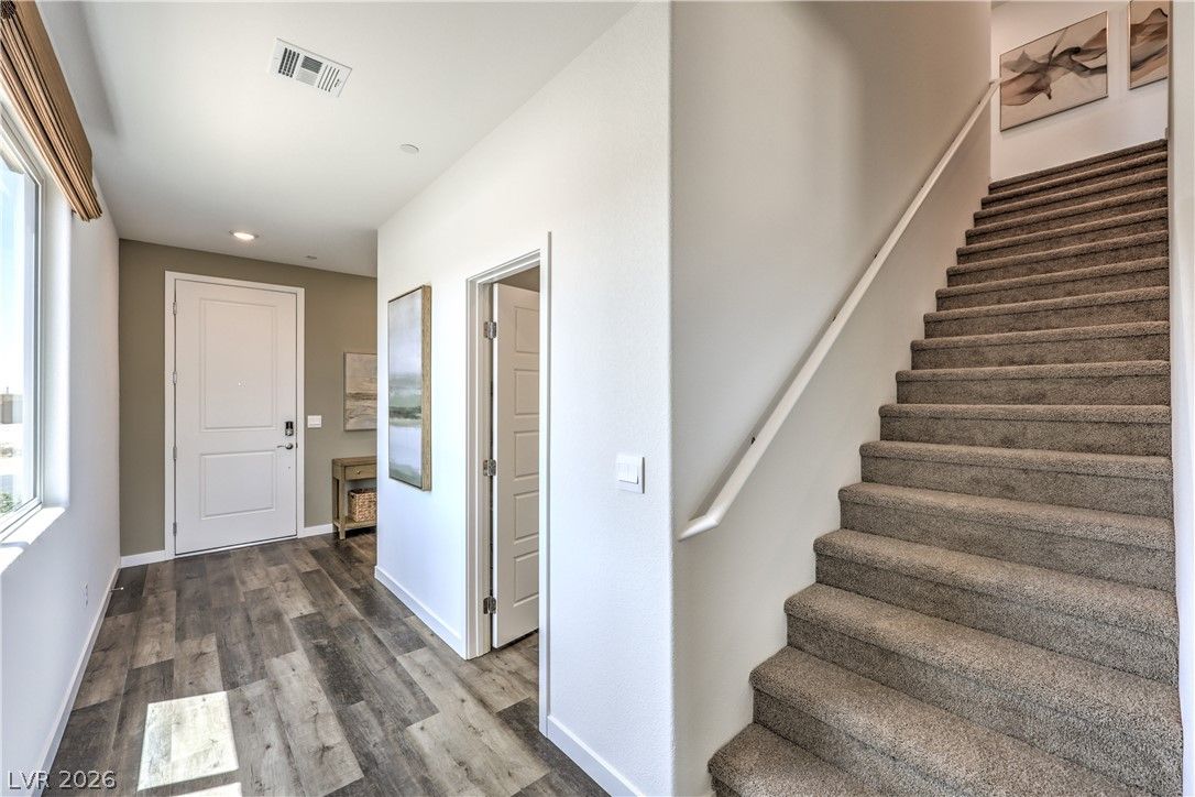 7401 BALENGER BAY Avenue — photo 4