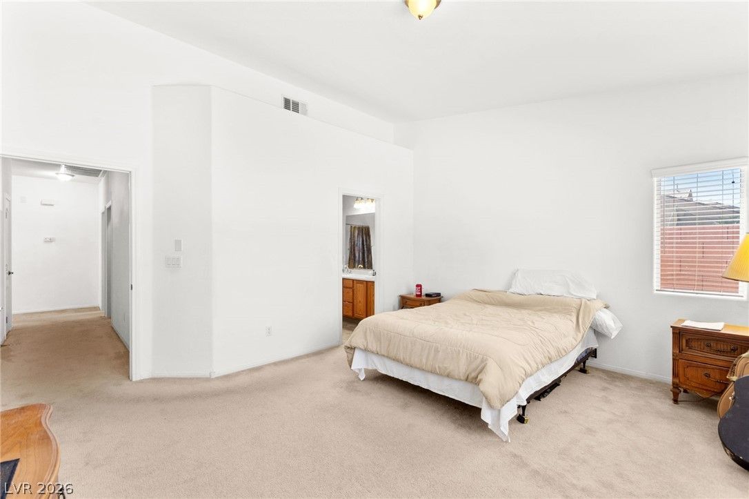 324 Sharp Edge Avenue — photo 4