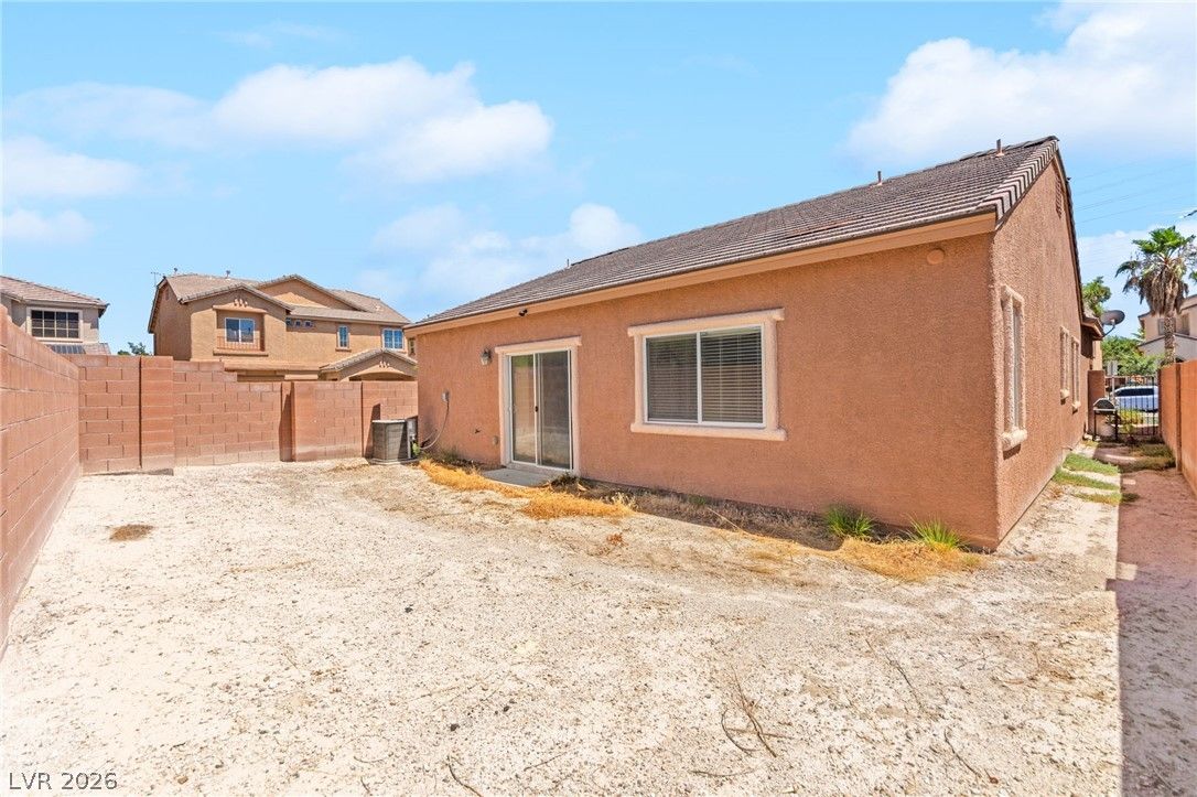 324 Sharp Edge Avenue — photo 5
