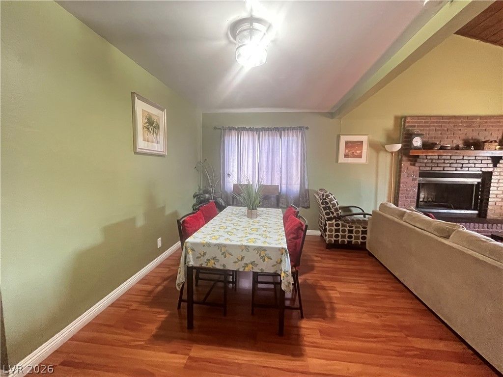 4084 DEERFIELD Avenue — photo 4 of 16