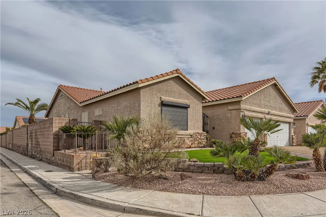 7440 Dry Corral Lane — photo 2