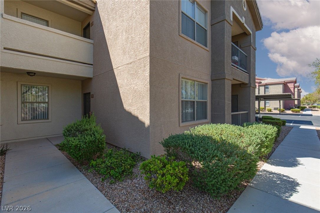 8000 West Badura Avenue 1120 — photo 1