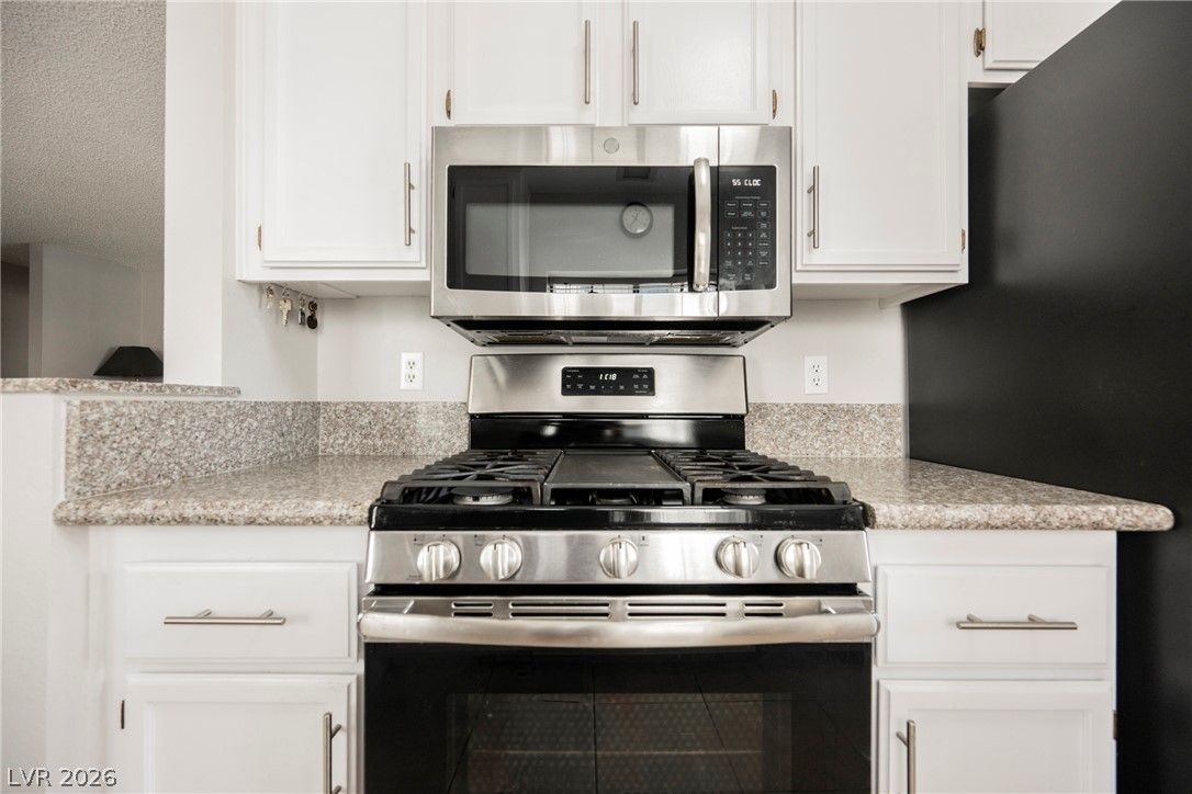 4836 Nara Vista Way 104 — photo 4