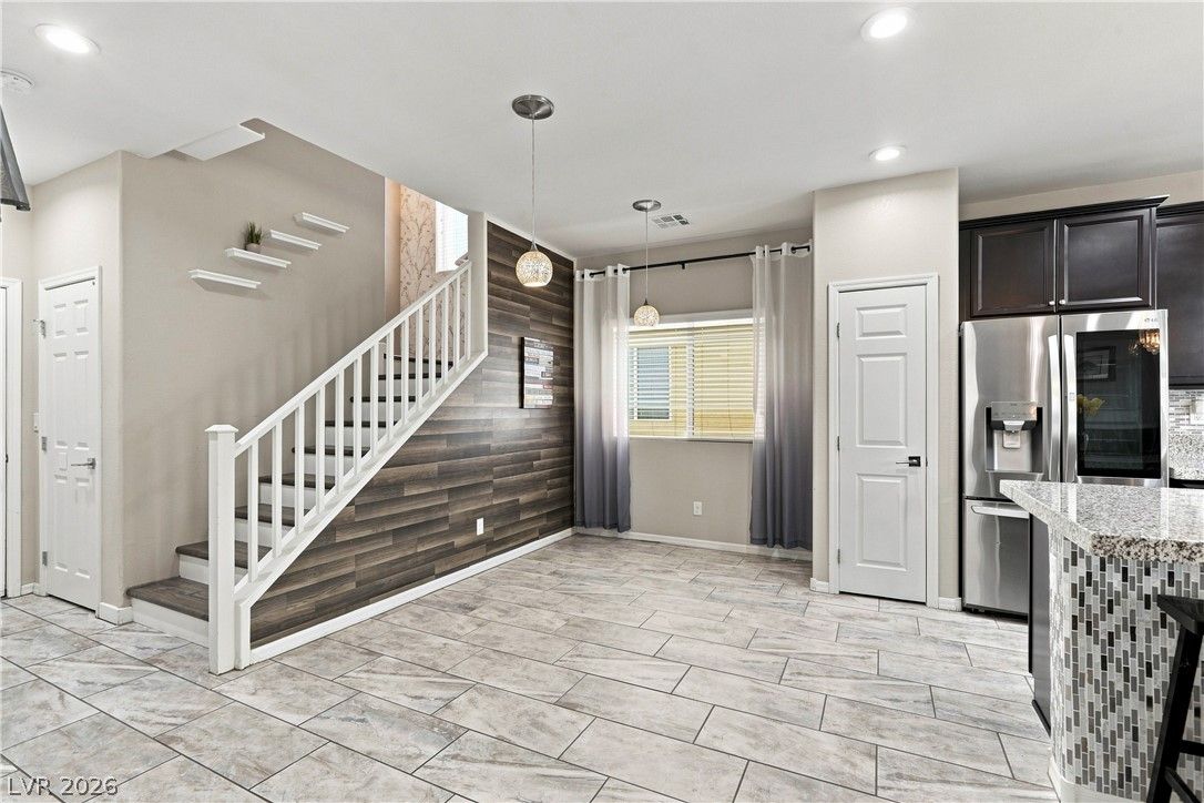 8240 Southern Cross Avenue — photo 5