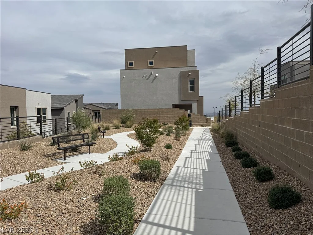 11540 Hawking Avenue — photo 3