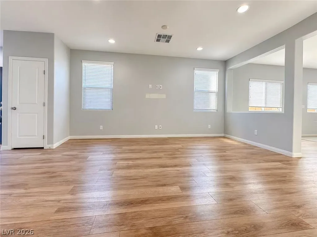 8686 Fringed Tulip Court — photo 3