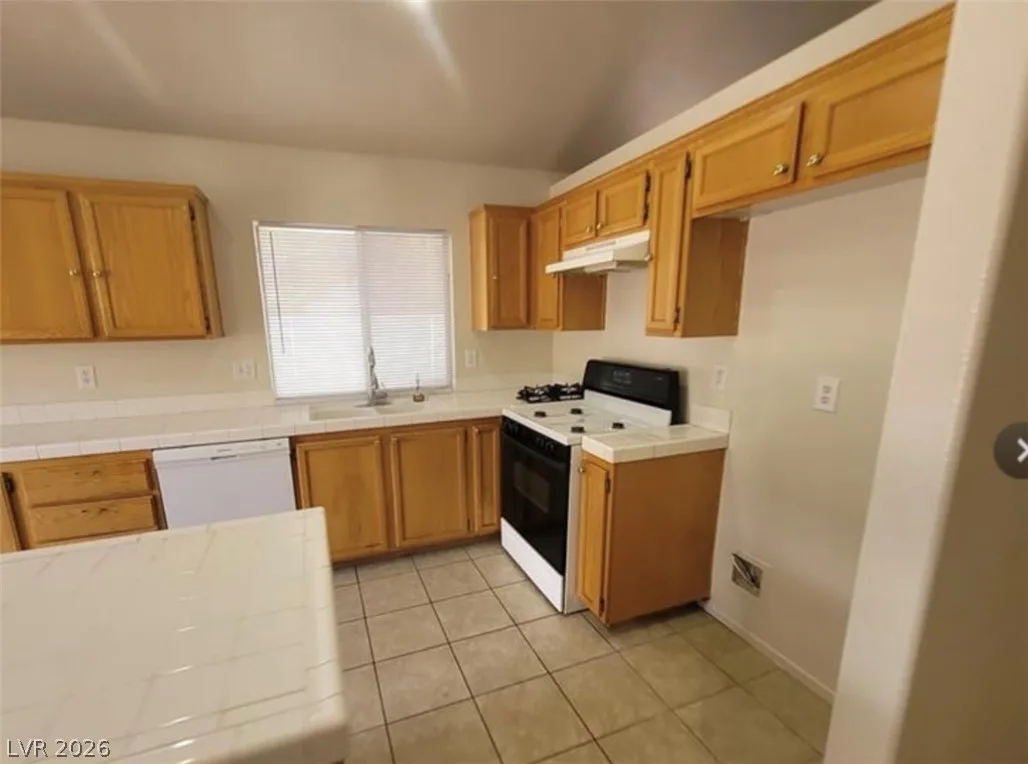 4856 Minturn Avenue — photo 4