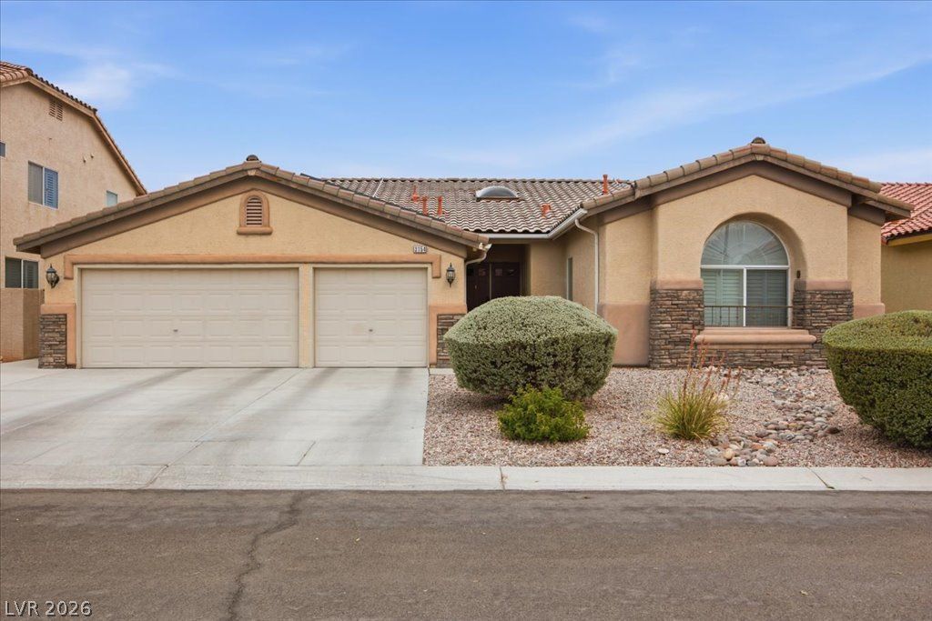 3154 Surf Spray Street — photo 1