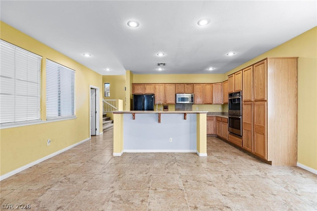 5656 Almocita Court — photo 4