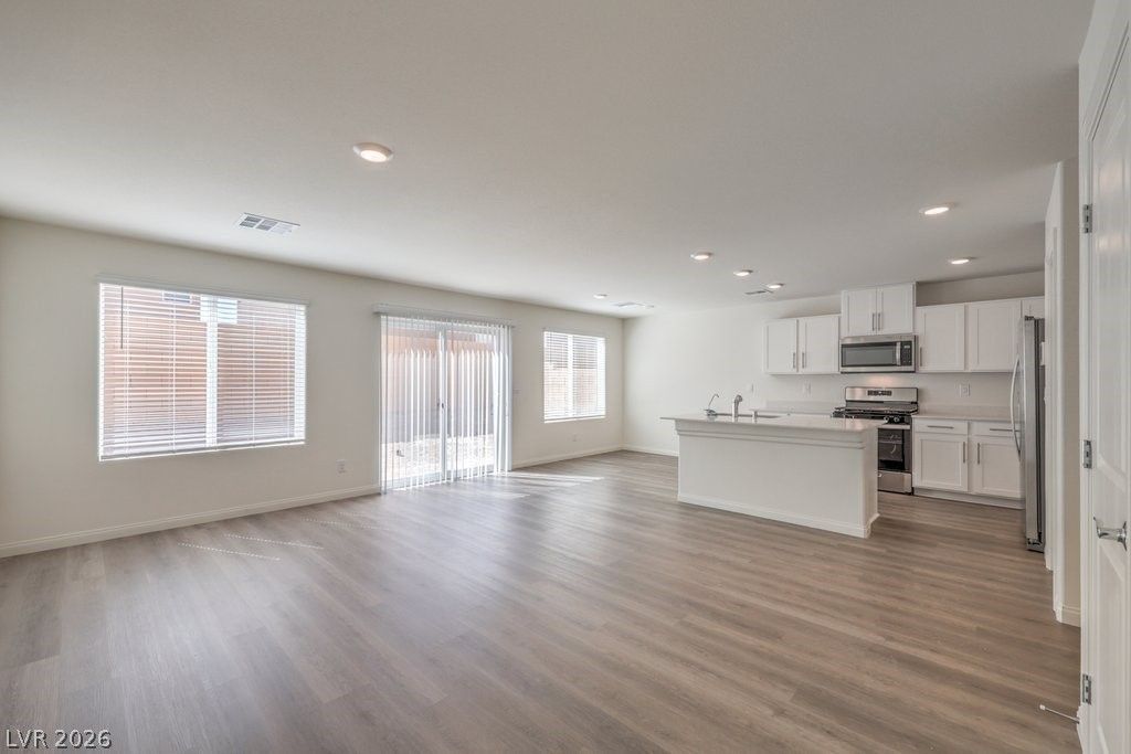 917 Alethea River Avenue — photo 5
