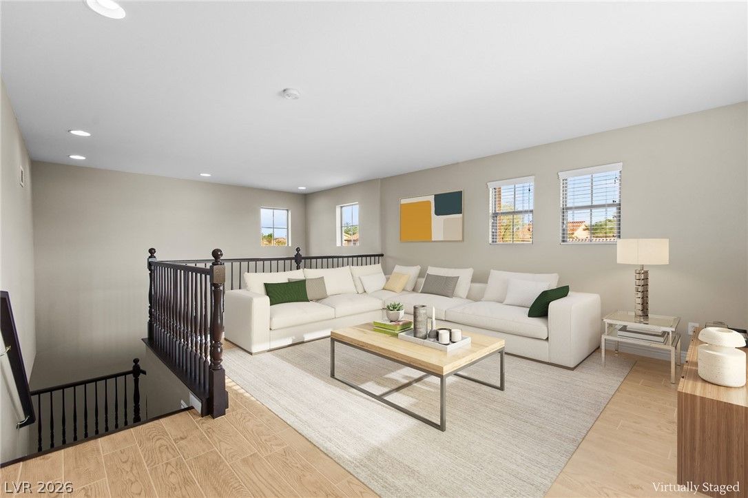 7568 Stray Horse Avenue — photo 4