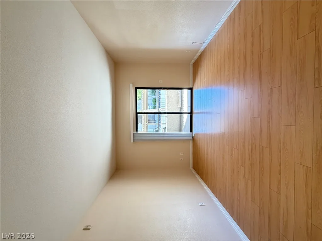 8250 GRAND CANYON Drive 1035 — photo 2