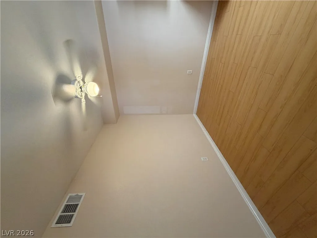 8250 GRAND CANYON Drive 1035 — photo 3