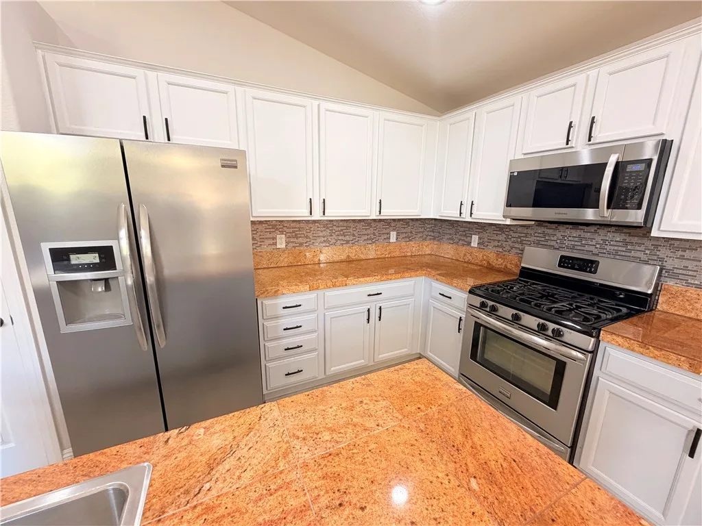 7914 Villa Pintura Avenue — photo 5