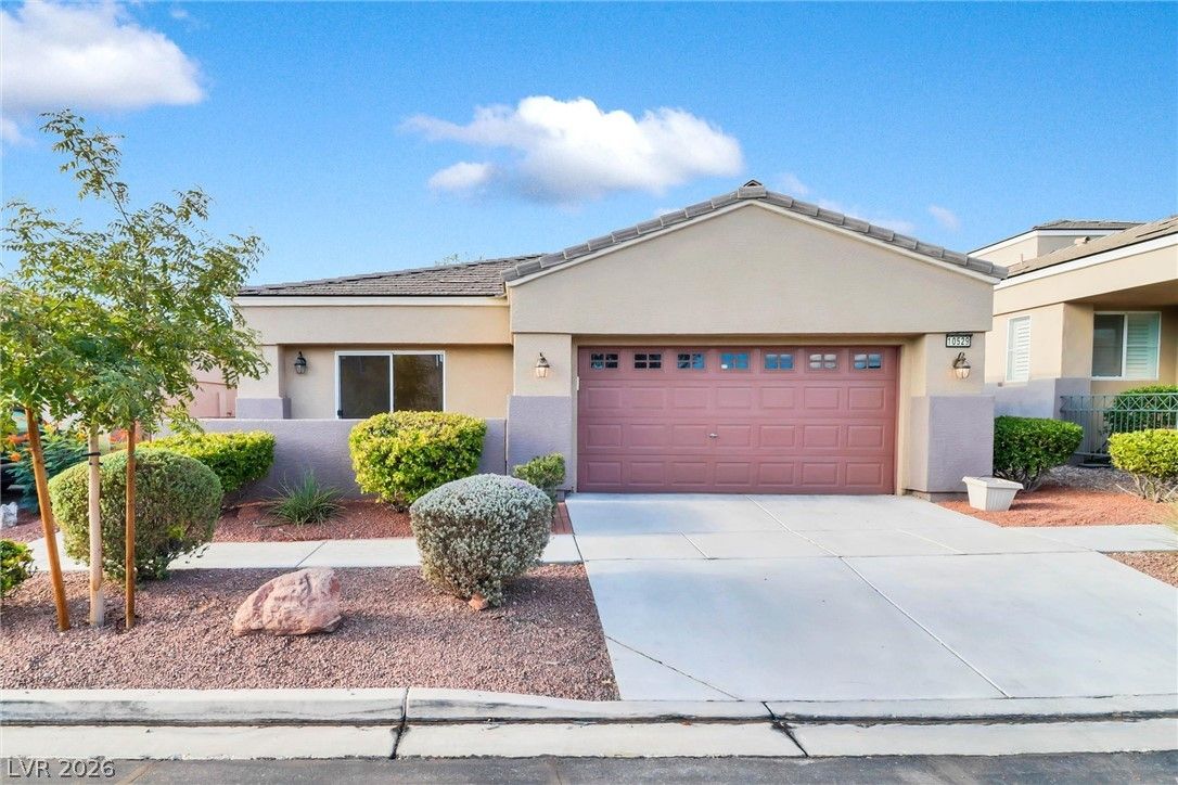 10529 India Hawthorn Avenue — photo 2