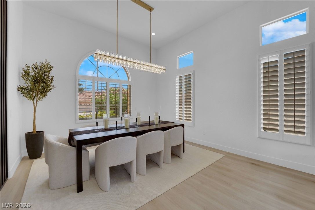 2908 Haddon Drive — photo 3 of 52