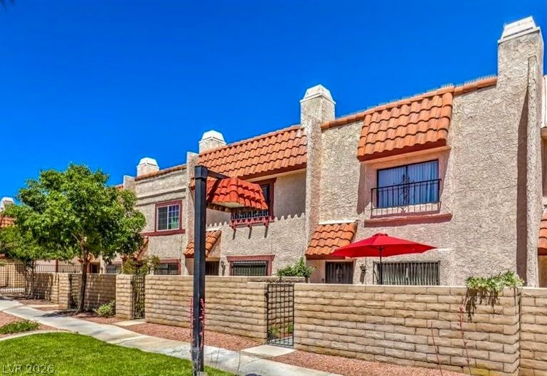 5457 Escondido Street — photo 1