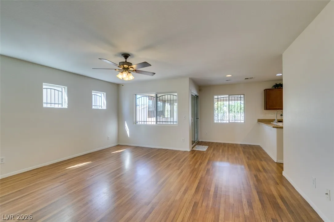 4033 Puebla Street — photo 3 of 17