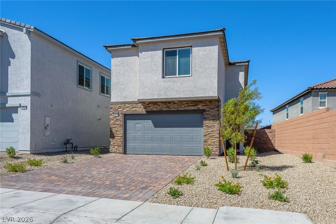 9561 Sagebrush Grove Street — photo 2