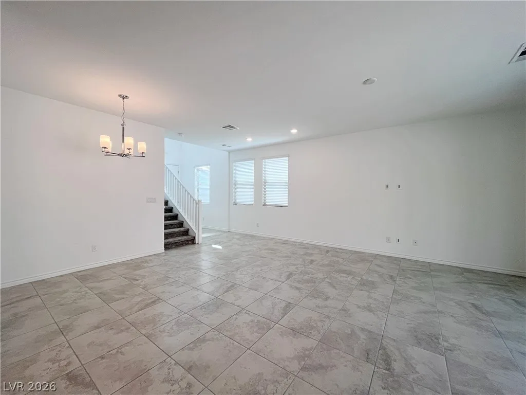 6498 Bayley Springs Avenue — photo 4
