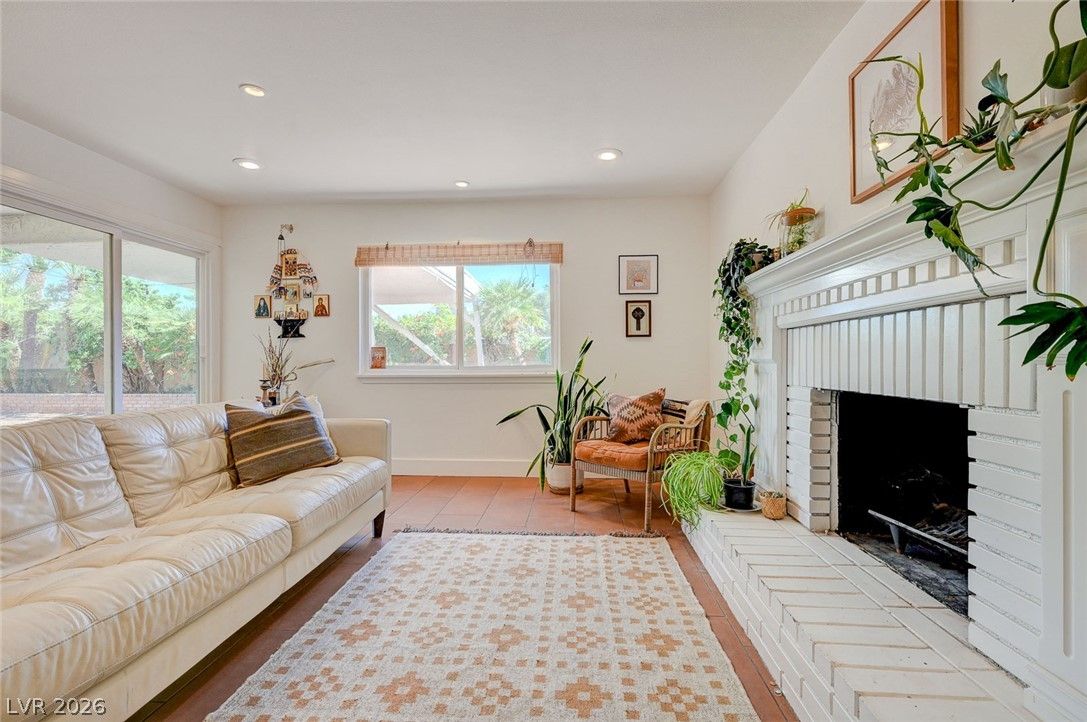 3507 La Paloma Avenue — photo 2