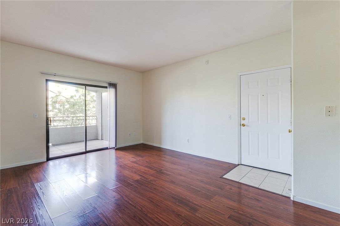 8250 North Grand Canyon Drive 2034 — photo 4