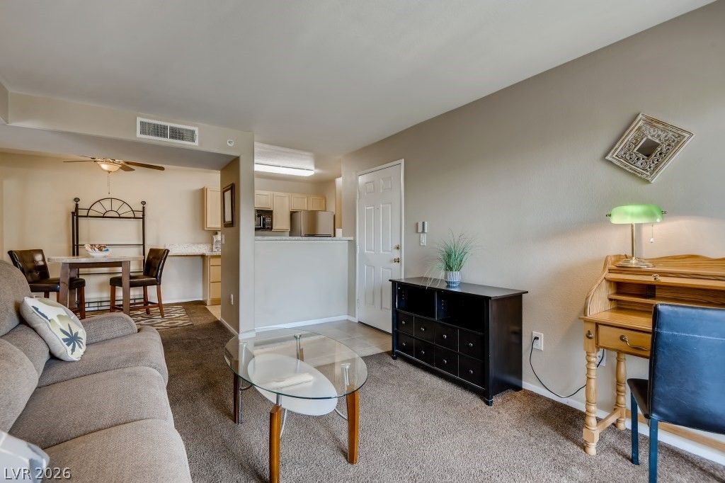 950 Seven Hills Drive 215 — photo 4