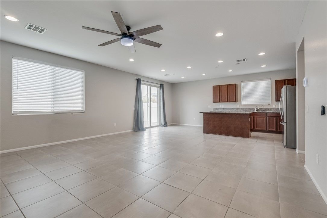 126 Pivot Avenue — photo 3 of 19