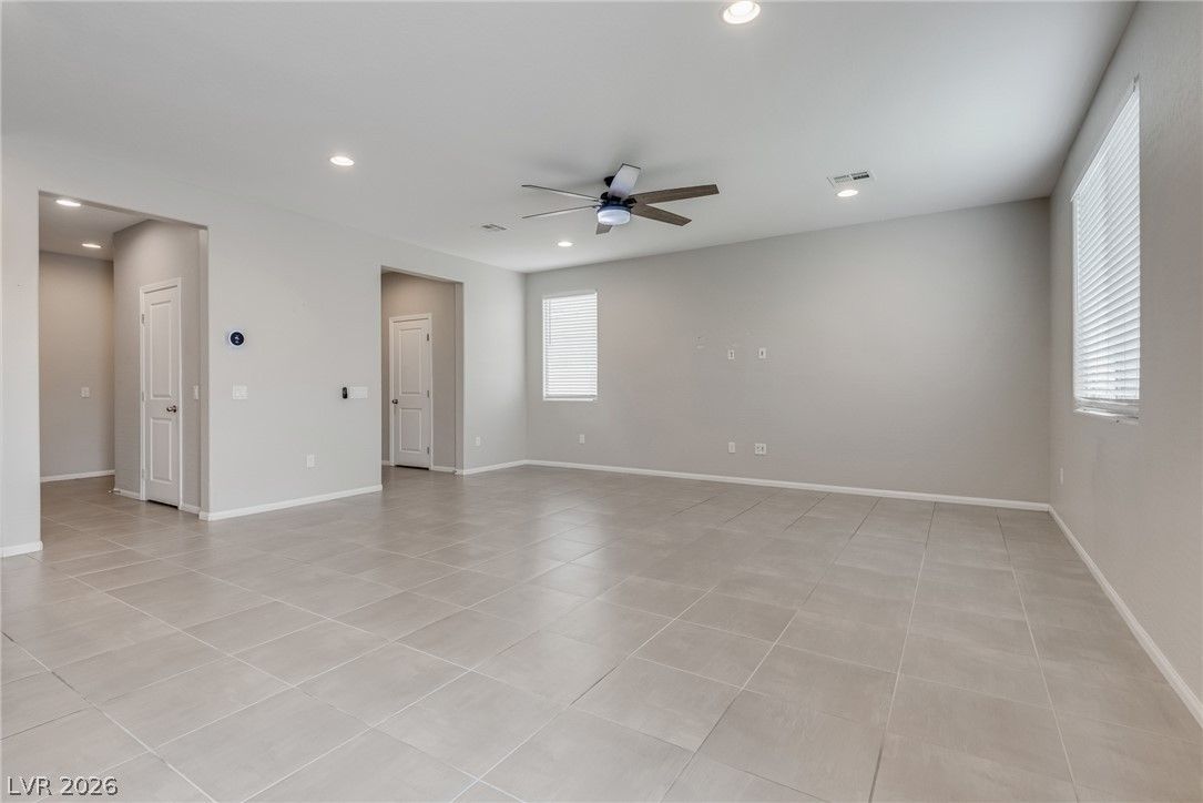 126 Pivot Avenue — photo 5 of 19