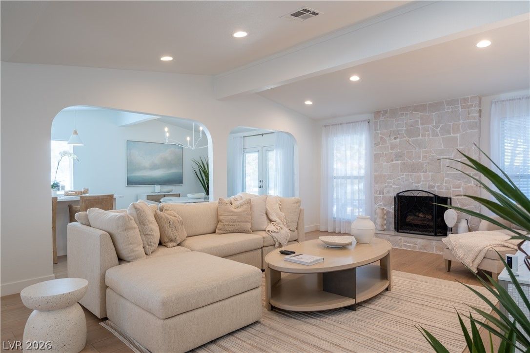 8817 Pesaro Drive — photo 3 of 17