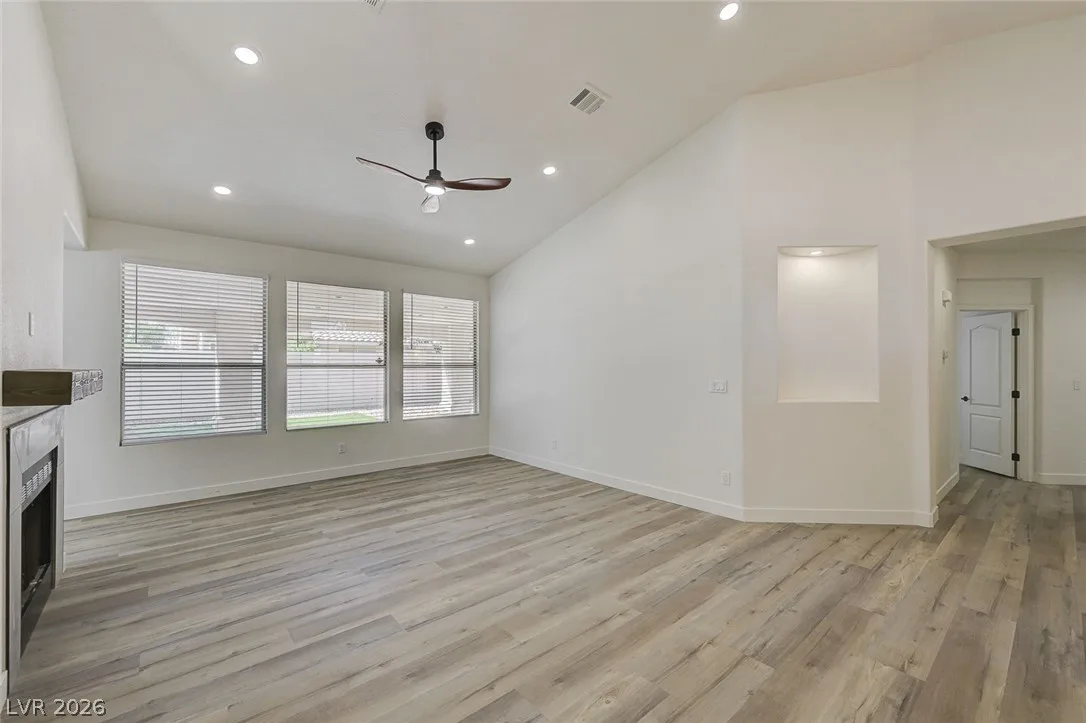 2641 Copper Cove Drive — photo 3