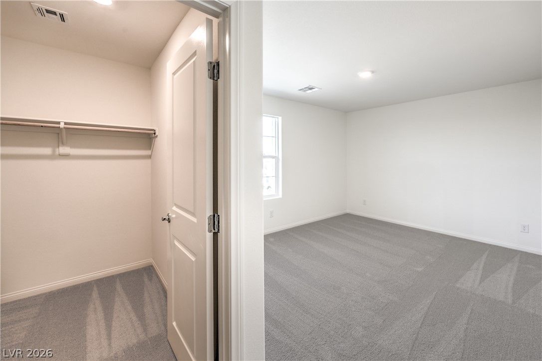 909 Kassie Lake Way — photo 3 of 36