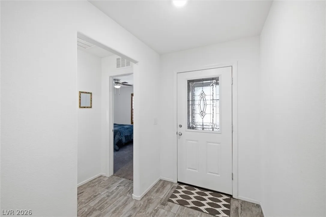 3611 East Garfield Drive — photo 4