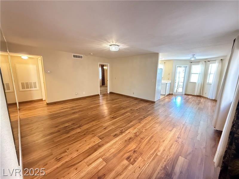 8004 Celestial Avenue 101 — photo 4 of 19