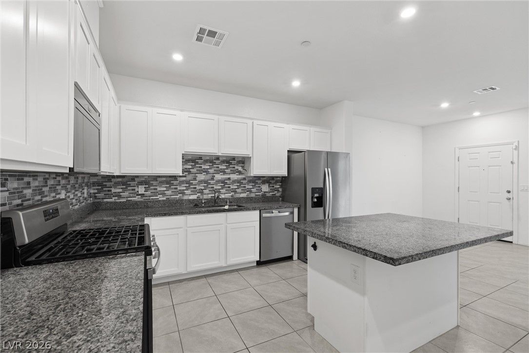 527 Cattleya Place — photo 2 of 18