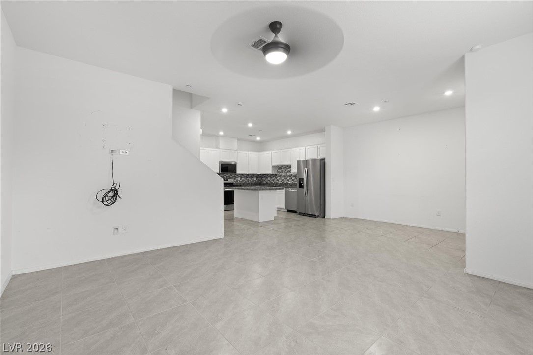 527 Cattleya Place — photo 4 of 18