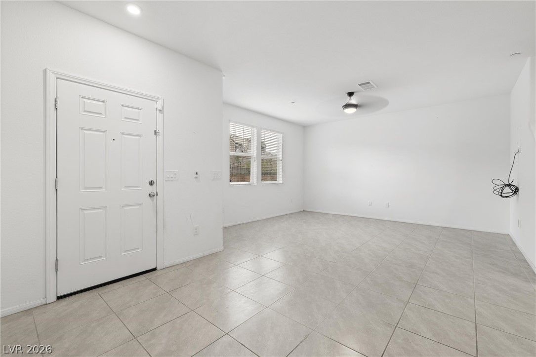 527 Cattleya Place — photo 5 of 18
