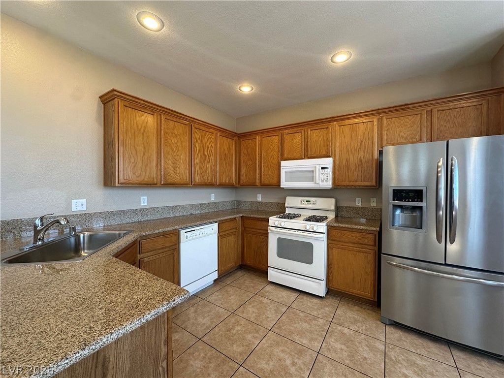 692 Cocoplum Court — photo 2