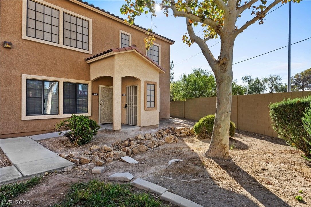 2001 Sue Court 206