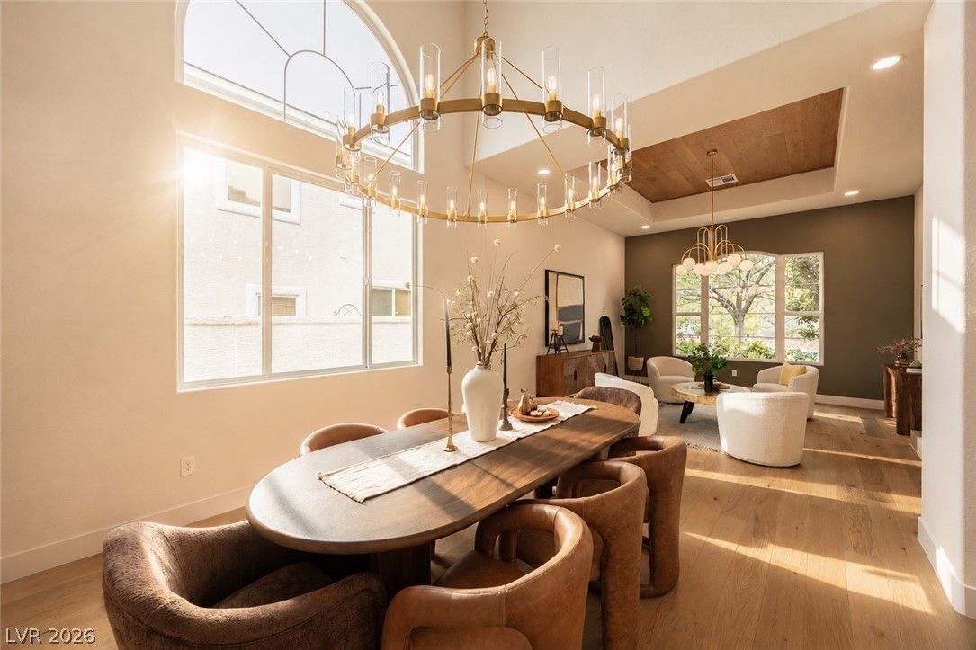 305 Prince Charming Court — photo 4