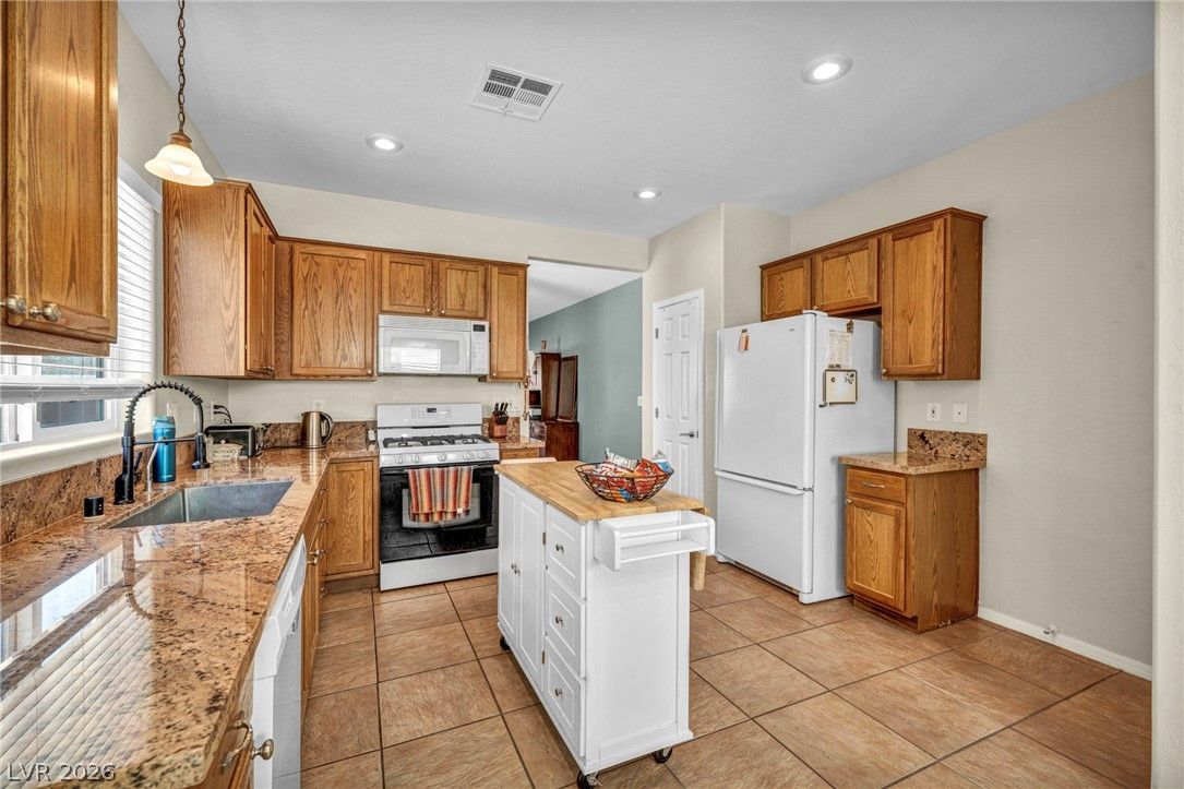 3616 Herring Gull Lane — photo 4 of 23