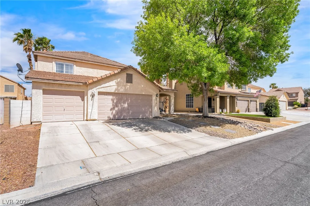9468 Coral Shine Court — photo 2