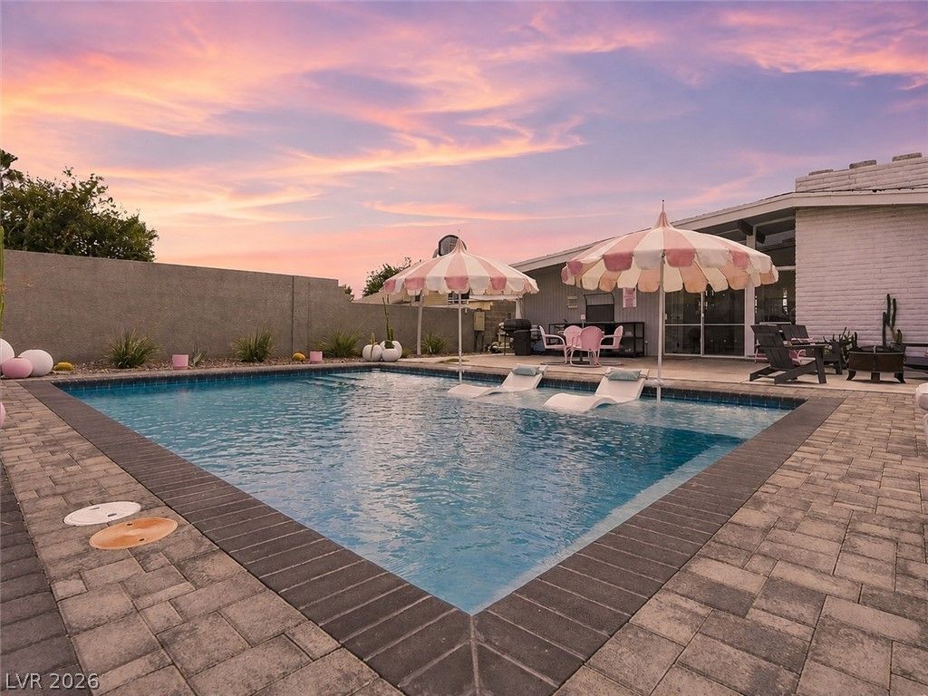 5128 Champions Avenue — photo 3