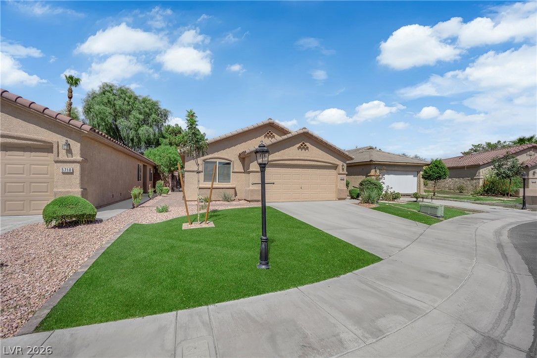 5716 Crowbush Cove Place — photo 3