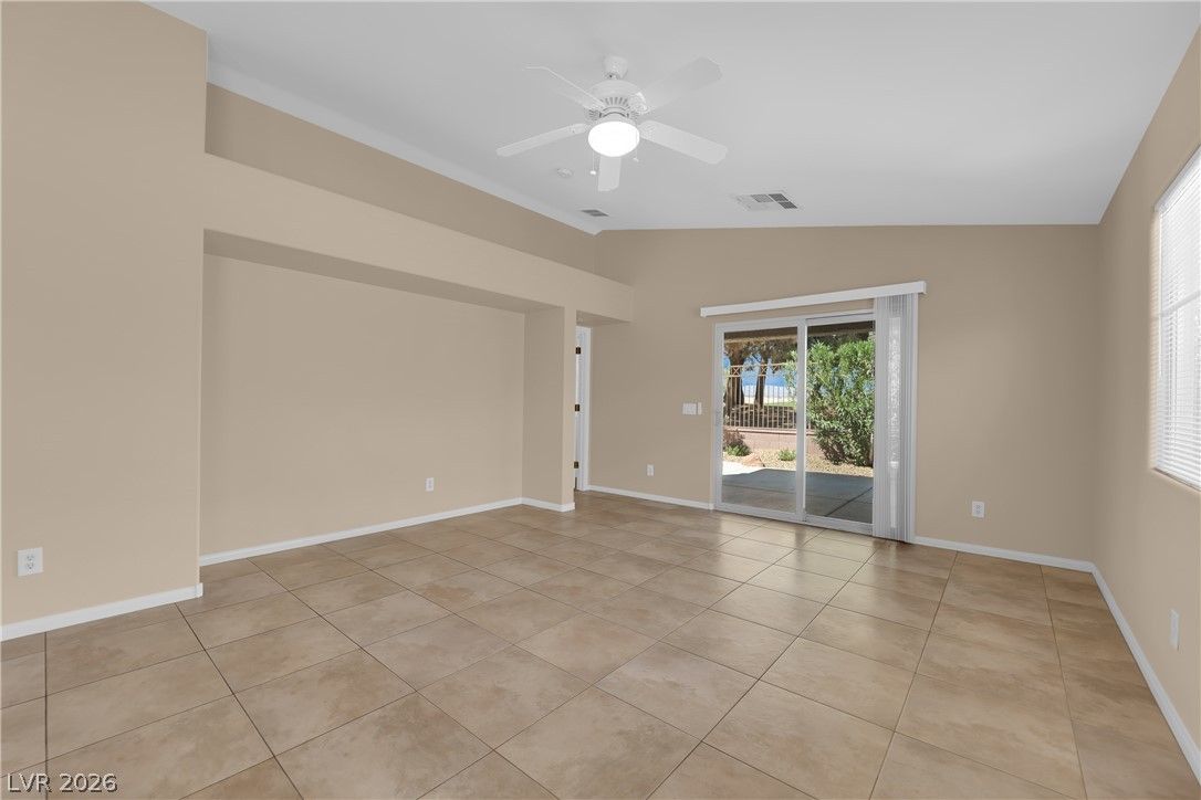 5716 Crowbush Cove Place — photo 5