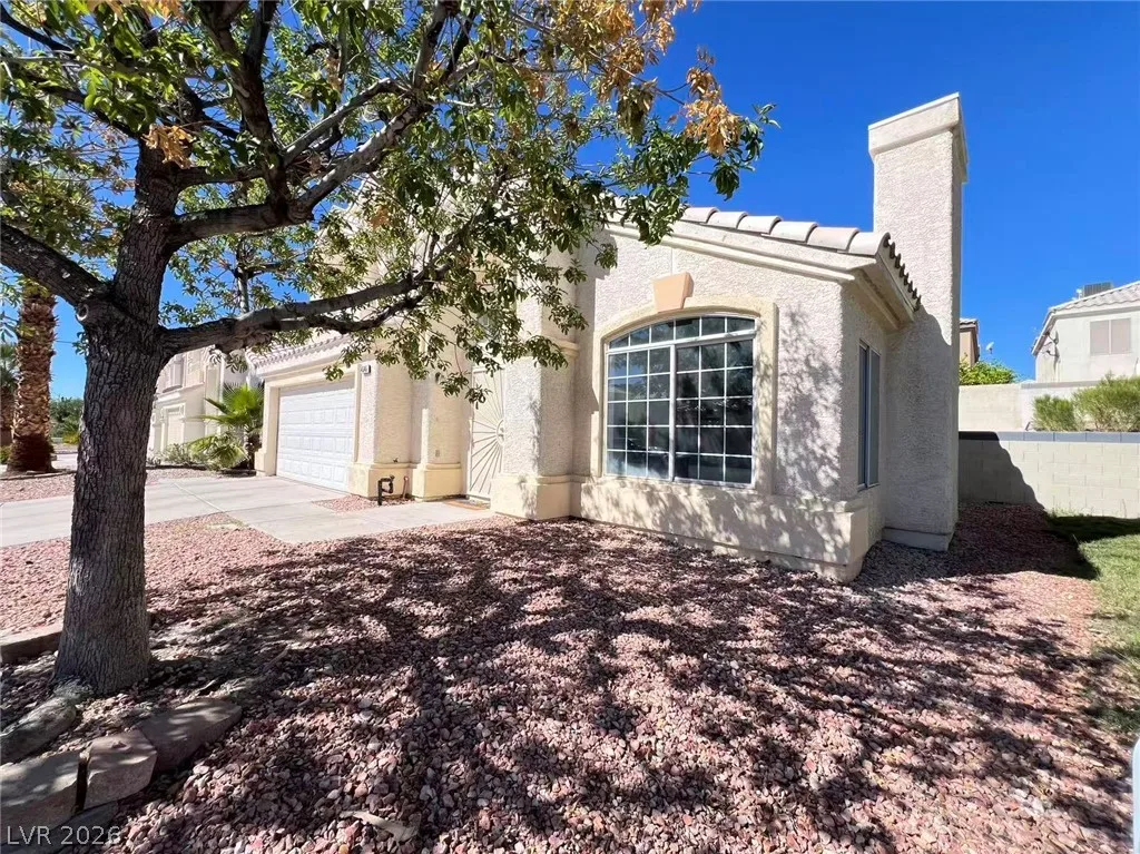 4545 Ashington Street — photo 2