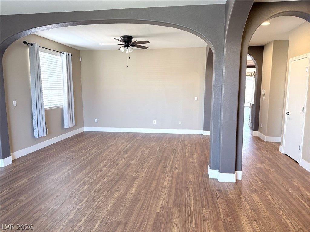 10229 Pine Ridge Peak Avenue — photo 5 of 34