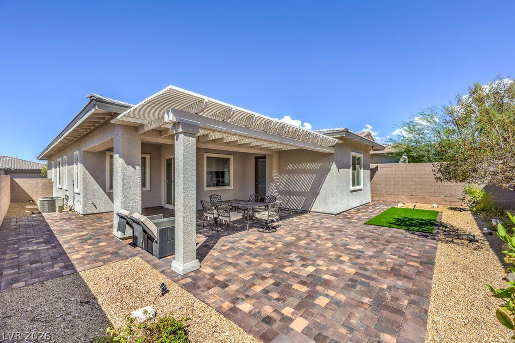 505 Harvest Rain Avenue — photo 2